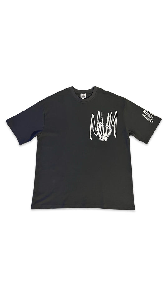 (Szn1) Dark smoke grey T-shirt.