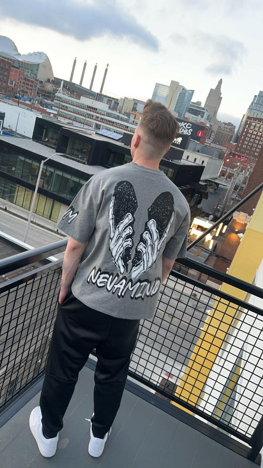 (Szn1) smoke grey T-shirt.