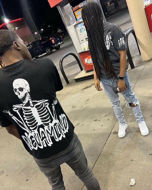 (Szn1) black T-shirt.