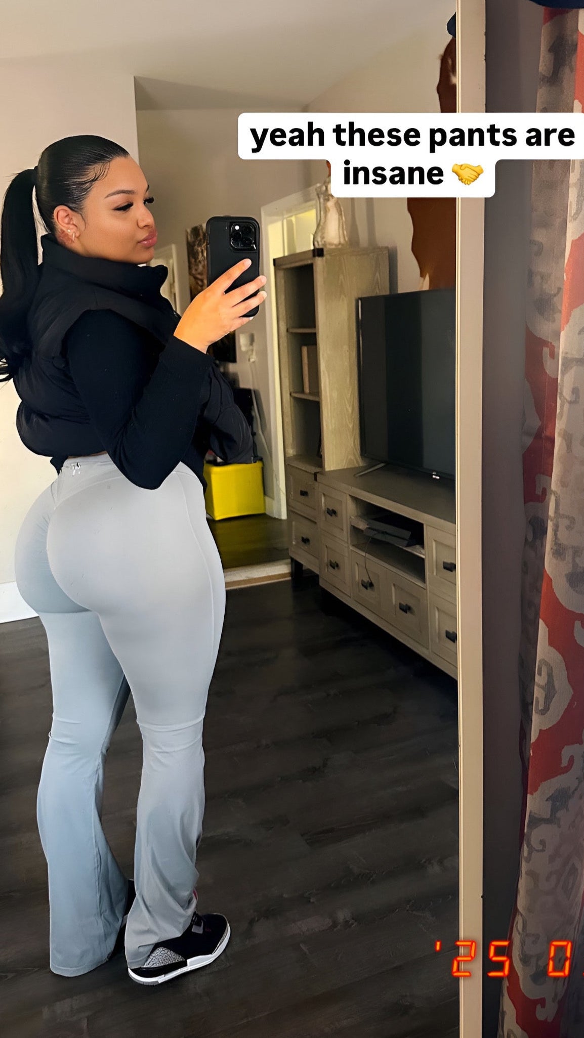 (Szn2) black flared leggings - NVM/Nevamind
