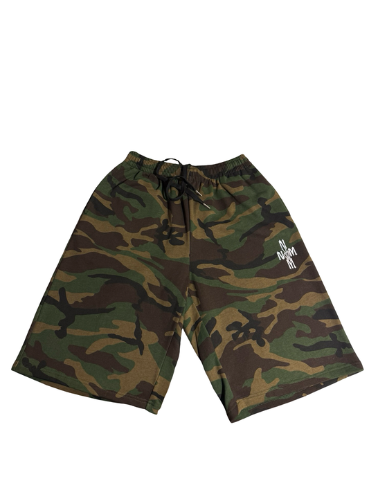 3/4 camo shorts